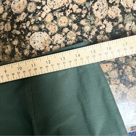 Eileen Fisher Size S Stretch Crepe Viscose Blend Pants Pull On Green Office - Picture 3 of 5